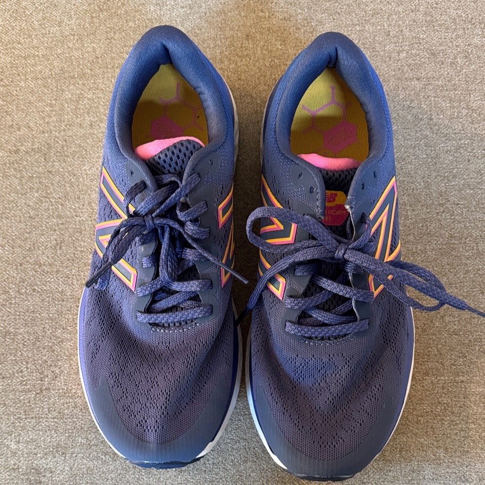 New Balance Women's Blue and Pink Athletic Shoes